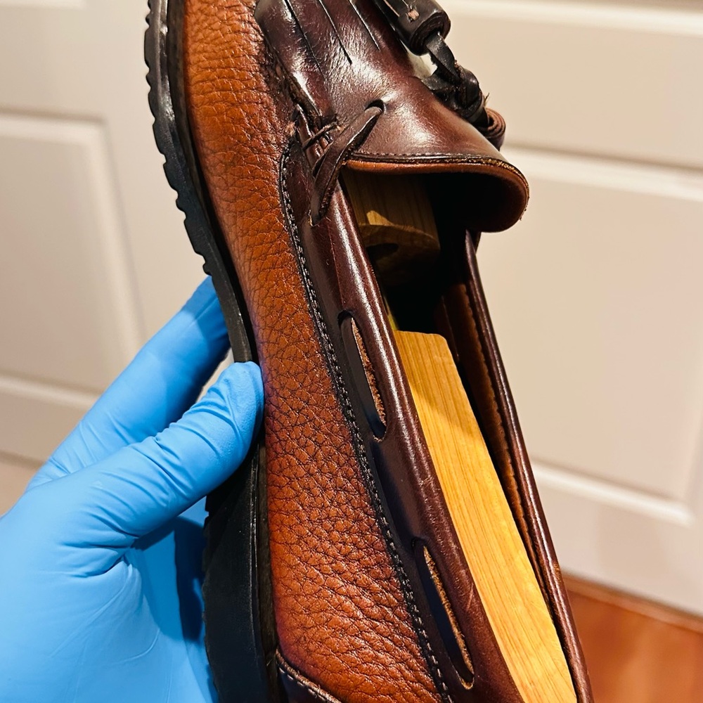 Allen Edmonds Nashua Tassel Pebble Leather Loafer. - Picture 7 of 9